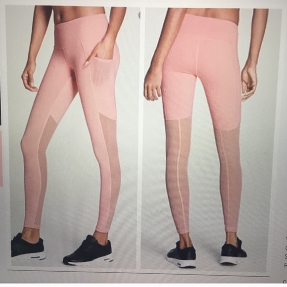 Victoria's Secret Pants - Knockout VS workout leggings
